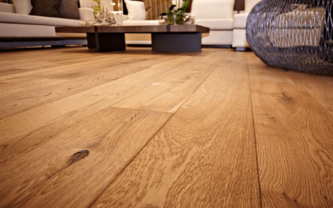 How to perfectly clean your hardwood floor on Thanksgiving?